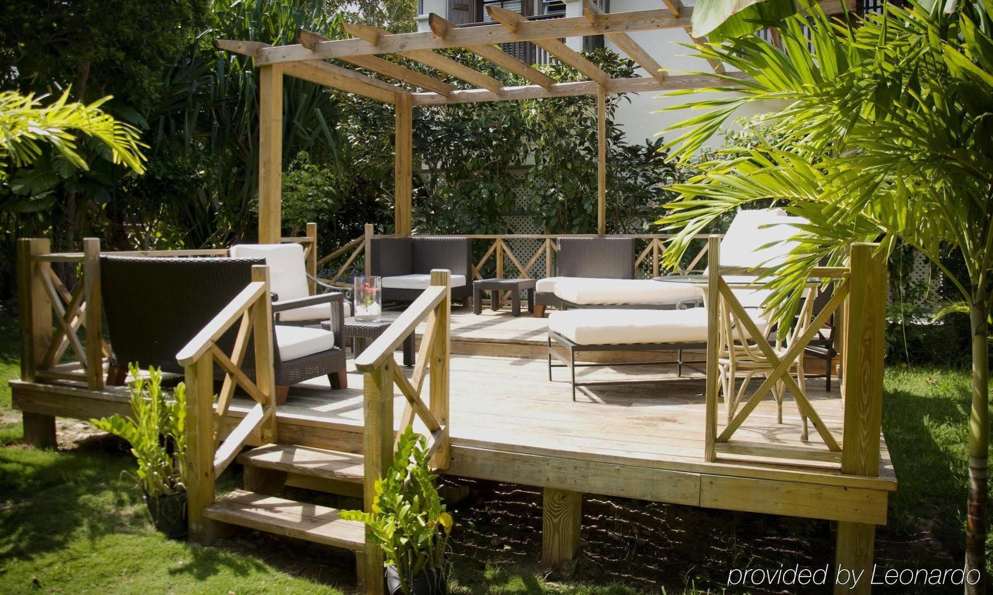The Sugar Apple Lodging Dunmore Town المظهر الخارجي الصورة