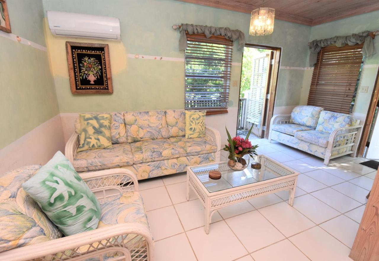 The Sugar Apple Lodging Dunmore Town المظهر الخارجي الصورة