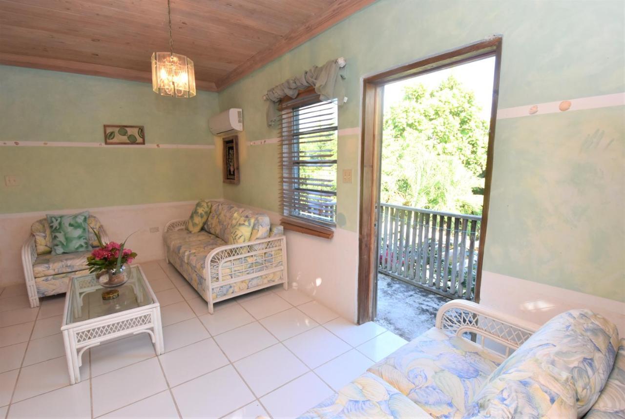 The Sugar Apple Lodging Dunmore Town المظهر الخارجي الصورة