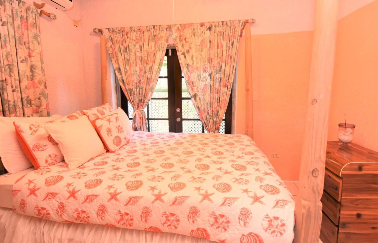 The Sugar Apple Lodging Dunmore Town المظهر الخارجي الصورة