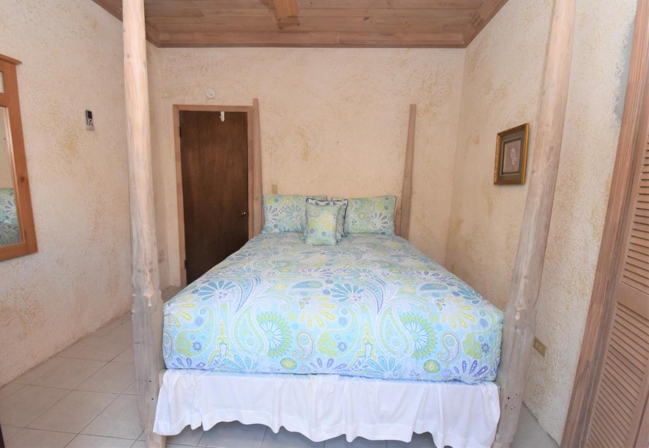 The Sugar Apple Lodging Dunmore Town المظهر الخارجي الصورة