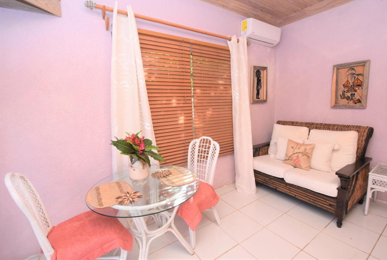 The Sugar Apple Lodging Dunmore Town المظهر الخارجي الصورة